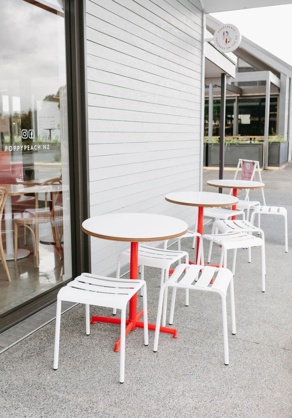 Poppy Peach Table Talks